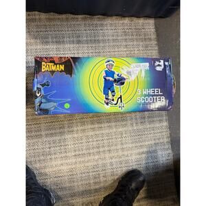 The Batman 3-Wheeled Push Scooter - new in box